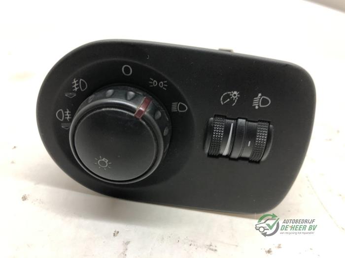 Licht Schakelaar van een Seat Leon (1P1) 2.0 FSI 16V 2006