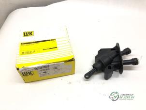 Nieuwe Koppeling Hoofd Cilinder Ford Fiesta Prijs € 24,20 Inclusief btw aangeboden door Autobedrijf de Heer B.V.