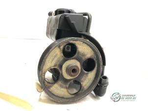 Gebruikte Servopomp Peugeot 206 SW (2E/K) 1.4 Prijs € 50,00 Margeregeling aangeboden door Autobedrijf de Heer B.V.