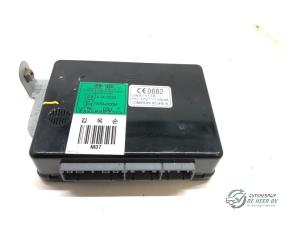 Gebruikte Module Bodycontrol Hyundai Tucson (JM) 2.0 16V CVVT 4x2 Prijs € 75,00 Margeregeling aangeboden door Autobedrijf de Heer B.V.