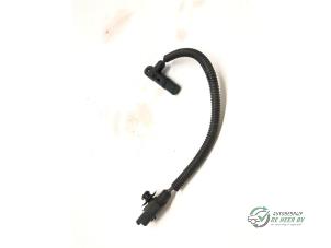 Gebruikte Sensor Nokkenas Ford Transit Connect (PJ2) 1.6 TDCi 16V 95 Prijs € 20,00 Margeregeling aangeboden door Autobedrijf de Heer B.V.