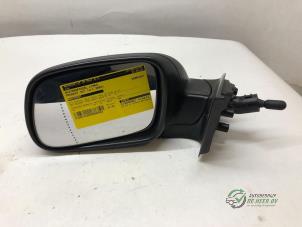 Gebruikte Buitenspiegel links Peugeot 307 (3A/C/D) 1.4 16V Prijs € 35,00 Margeregeling aangeboden door Autobedrijf de Heer B.V.