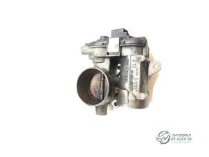 Gebruikte Gasklephuis Peugeot 207/207+ (WA/WC/WM) 1.4 16V Prijs € 60,00 Margeregeling aangeboden door Autobedrijf de Heer B.V.