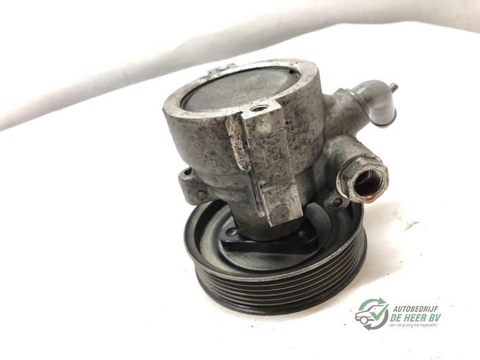 Gebruikte Stuurpomp Fiat Doblo Cargo (263) 1.3 MJ 16V DPF Euro 5 Prijs € 45,00 Margeregeling aangeboden door Autobedrijf de Heer B.V.