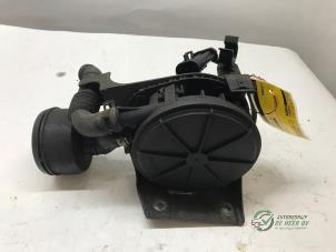 Gebruikte Pullairpomp Opel Corsa B (73/78/79) 1.4 Joy,Sport,GLS 16V Ecotec Prijs € 30,00 Margeregeling aangeboden door Autobedrijf de Heer B.V.