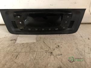 Gebruikte Climatronic Paneel Seat Ibiza IV (6J5) 1.2 TDI Ecomotive Prijs € 50,00 Margeregeling aangeboden door Autobedrijf de Heer B.V.