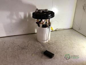 Gebruikte Tank element Pomp Opel Vivaro 1.6 CDTi BiTurbo 145 Prijs € 80,00 Margeregeling aangeboden door Autobedrijf de Heer B.V.