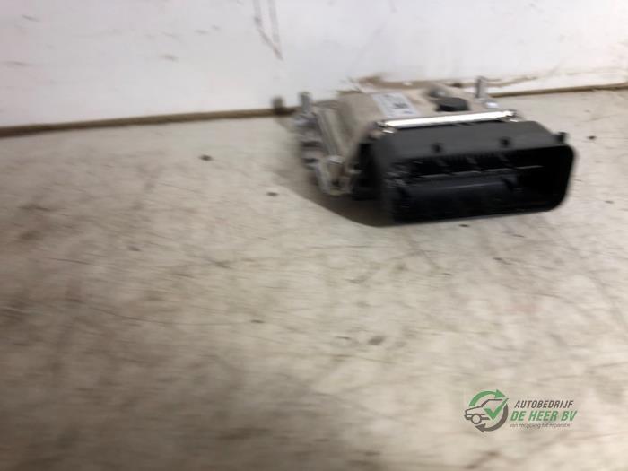 Adblue Computer van een Opel Vivaro 1.6 CDTi BiTurbo 145 2019