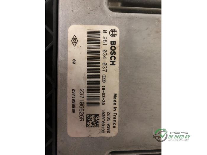 Computer Motormanagement van een Opel Vivaro 1.6 CDTi BiTurbo 145 2019