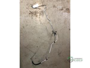 Gebruikte Airco Leiding Opel Vivaro 1.6 CDTi BiTurbo 145 Prijs € 100,00 Margeregeling aangeboden door Autobedrijf de Heer B.V.