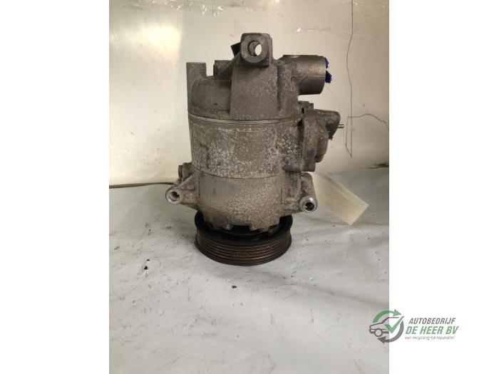 Gebruikte Aircopomp Skoda Octavia Combi (1Z5) 1.6 TDI Greenline Prijs € 100,00 Margeregeling aangeboden door Autobedrijf de Heer B.V.