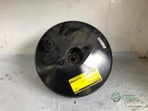 Gebruikte Rembekrachtiger Suzuki SX4 (EY/GY) 1.6 16V 4x2 Prijs € 50,00 Margeregeling aangeboden door Autobedrijf de Heer B.V.