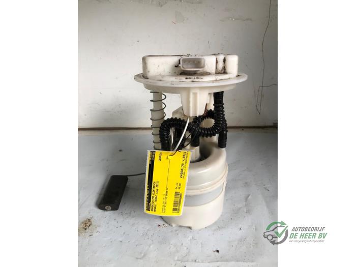 Gebruikte Tank element Pomp Renault Twingo II (CN) 1.2 16V Prijs € 35,00 Margeregeling aangeboden door Autobedrijf de Heer B.V.