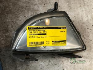 Gebruikte Mistlamp links-voor Ford Fiesta 5 (JD/JH) 1.3 Prijs € 20,00 Margeregeling aangeboden door Autobedrijf de Heer B.V.