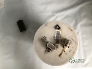 Gebruikte Tank element Pomp Ford Fiesta 6 (JA8) 1.25 16V Prijs € 35,00 Margeregeling aangeboden door Autobedrijf de Heer B.V.