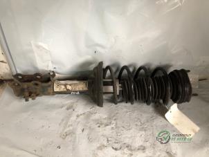 Gebruikte Mac Phersonpoot rechts-voor Ford Fiesta 6 (JA8) 1.25 16V Prijs € 35,00 Margeregeling aangeboden door Autobedrijf de Heer B.V.