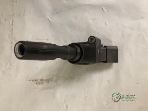 Gebruikte Pen Bobine Seat Ibiza IV SC (6J1) 1.0 12V Prijs € 10,00 Margeregeling aangeboden door Autobedrijf de Heer B.V.