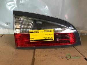 Gebruikte Achterlicht links Ford S-Max (GBW) 2.5 Turbo 20V Prijs € 25,00 Margeregeling aangeboden door Autobedrijf de Heer B.V.