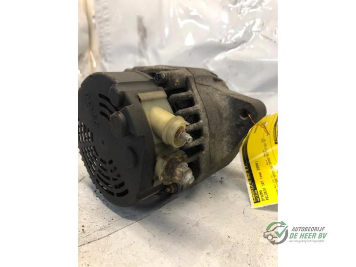 Dynamo van een Peugeot 107 1.0 12V 2008
