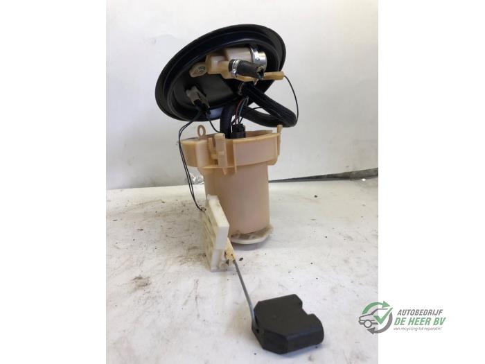 Gebruikte Tank element Pomp Opel Astra G Caravan (F35) 1.6 16V Prijs € 35,00 Margeregeling aangeboden door Autobedrijf de Heer B.V.