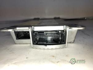 Bluetooth module van een MINI Mini (R56) 1.6 16V Cooper S 2011