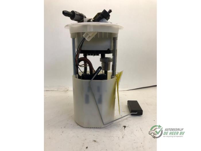 Gebruikte Tank element Pomp Ford Ka II 1.2 Prijs € 35,00 Margeregeling aangeboden door Autobedrijf de Heer B.V.