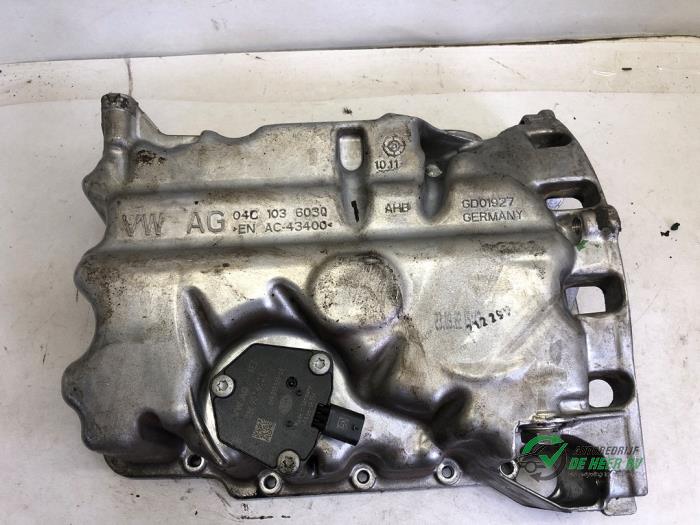 Gebruikte Carterpan Volkswagen Polo VI (AW1) 1.0 MPi 12V Prijs € 40,00 Margeregeling aangeboden door Autobedrijf de Heer B.V.