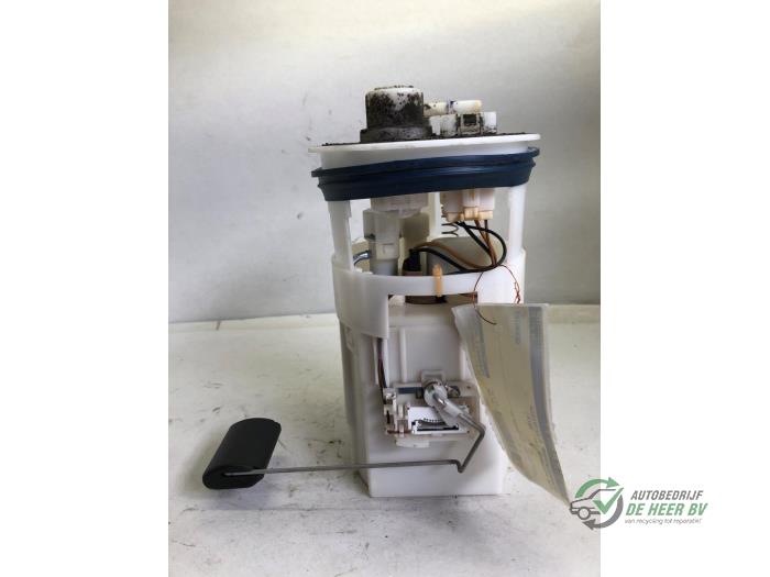 Gebruikte Tank element Pomp Kia Picanto (TA) 1.0 12V Prijs € 35,00 Margeregeling aangeboden door Autobedrijf de Heer B.V.