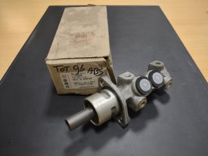 Nieuwe Hoofdremcilinder Volkswagen Transporter T4 2.5 i Prijs € 90,75 Inclusief btw aangeboden door Autohandel P. Caron & Zoon B.V.