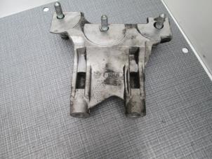 Gebruikte Motorsteun Volkswagen Transporter Prijs € 30,25 Inclusief btw aangeboden door Autohandel P. Caron & Zoon B.V.