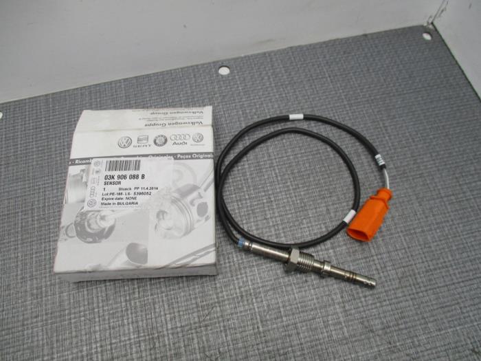 Nieuwe Uitlaat temperatuursensor Volkswagen Transporter Prijs € 114,95 Inclusief btw aangeboden door Autohandel P. Caron & Zoon B.V.