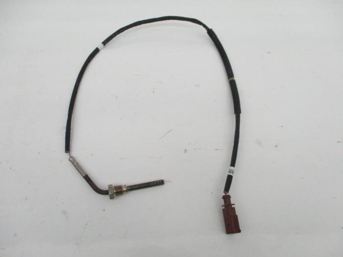 Gebruikte Uitlaat temperatuursensor Volkswagen Amarok Prijs € 60,50 Inclusief btw aangeboden door Autohandel P. Caron & Zoon B.V.