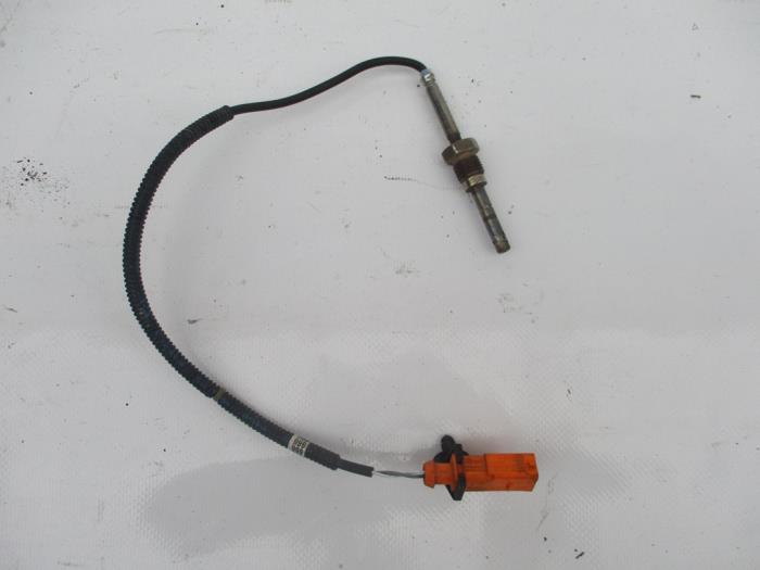 Gebruikte Uitlaat temperatuursensor Volkswagen Crafter Prijs € 54,45 Inclusief btw aangeboden door Autohandel P. Caron & Zoon B.V.