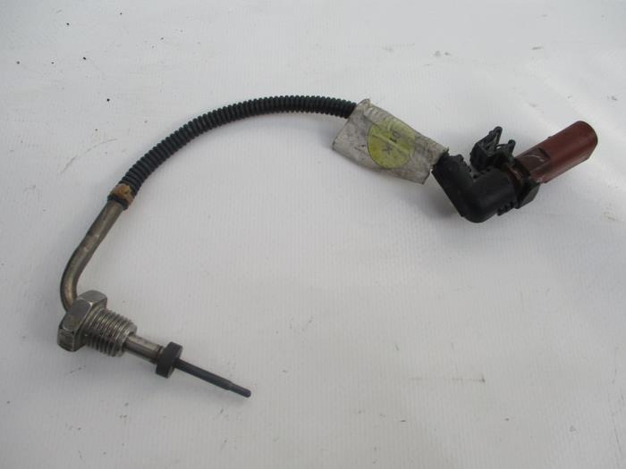 Gebruikte Uitlaat temperatuursensor Volkswagen Crafter Prijs € 54,45 Inclusief btw aangeboden door Autohandel P. Caron & Zoon B.V.