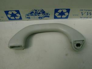 Gebruikte Handgreep Volkswagen Transporter Prijs € 12,10 Inclusief btw aangeboden door Autohandel P. Caron & Zoon B.V.