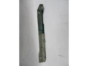 Gebruikte Scherm rechts-voor Volkswagen Transporter Prijs € 12,10 Inclusief btw aangeboden door Autohandel P. Caron & Zoon B.V.