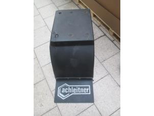 Gebruikte Slijkweerder Volkswagen Crafter Prijs € 60,50 Inclusief btw aangeboden door Autohandel P. Caron & Zoon B.V.