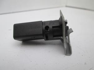 Gebruikte Temperatuursensor buiten Volkswagen Transporter Prijs € 18,15 Inclusief btw aangeboden door Autohandel P. Caron & Zoon B.V.