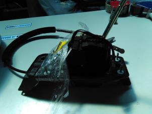 Gebruikte Versnellingspook Volkswagen Caddy Prijs € 254,10 Inclusief btw aangeboden door Autohandel P. Caron & Zoon B.V.