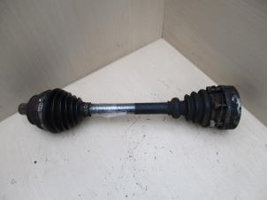 Gebruikte Homokineetas links-voor Volkswagen Transporter Prijs € 102,85 Inclusief btw aangeboden door Autohandel P. Caron & Zoon B.V.