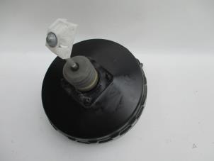 Gebruikte Rembekrachtiger Volkswagen Transporter Prijs € 121,00 Inclusief btw aangeboden door Autohandel P. Caron & Zoon B.V.