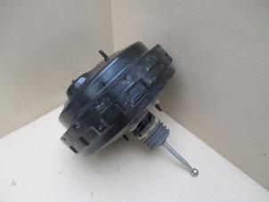 Gebruikte Rembekrachtiger Volkswagen Transporter Prijs € 121,00 Inclusief btw aangeboden door Autohandel P. Caron & Zoon B.V.