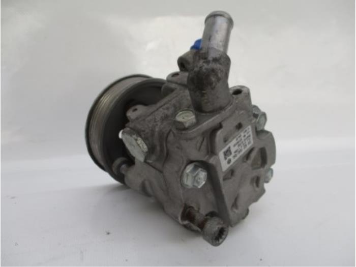 Stuurbekrachtiging Pomp van een Volkswagen Transporter 2011