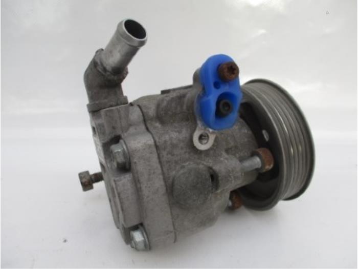 Stuurbekrachtiging Pomp van een Volkswagen Transporter 2011