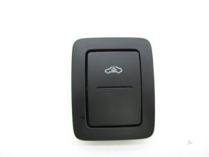 Gebruikte Alarm module Volkswagen Caddy Prijs € 12,10 Inclusief btw aangeboden door Autohandel P. Caron & Zoon B.V.
