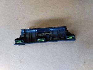 Gebruikte Handgreep Volkswagen Transporter/Caravelle T5 2.5 TDi 4Motion Prijs € 19,97 Inclusief btw aangeboden door Autohandel P. Caron & Zoon B.V.