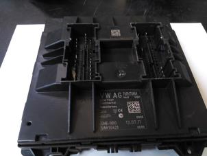 Gebruikte Boordcomputer Volkswagen Transporter/Caravelle T5 2.0 TDI DRF 4Motion Prijs € 181,50 Inclusief btw aangeboden door Autohandel P. Caron & Zoon B.V.