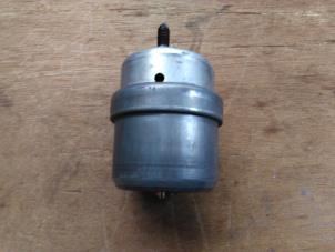 Nieuwe Motorsteun Volkswagen Transporter T4 2.4 D Syncro Prijs € 33,28 Inclusief btw aangeboden door Autohandel P. Caron & Zoon B.V.