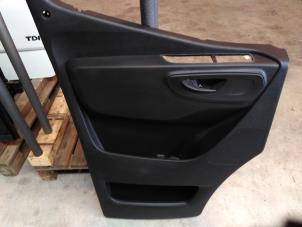 Gebruikte Deurbekleding 2Deurs links Mercedes Sprinter 5t 515 CDI 2.0 D RWD Prijs € 102,85 Inclusief btw aangeboden door Autohandel P. Caron & Zoon B.V.