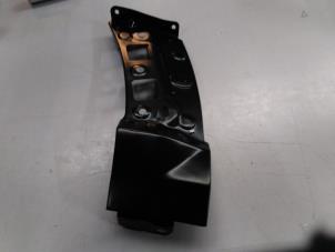 Nieuwe Scherm links-voor Volkswagen Crafter (SY) 2.0 TDI Prijs € 66,79 Inclusief btw aangeboden door Autohandel P. Caron & Zoon B.V.